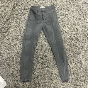 jeans- grey- madewell- roadtripper jeggings- size 25T- ankle length